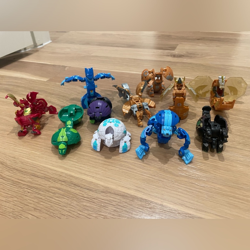 Bakugan Figures